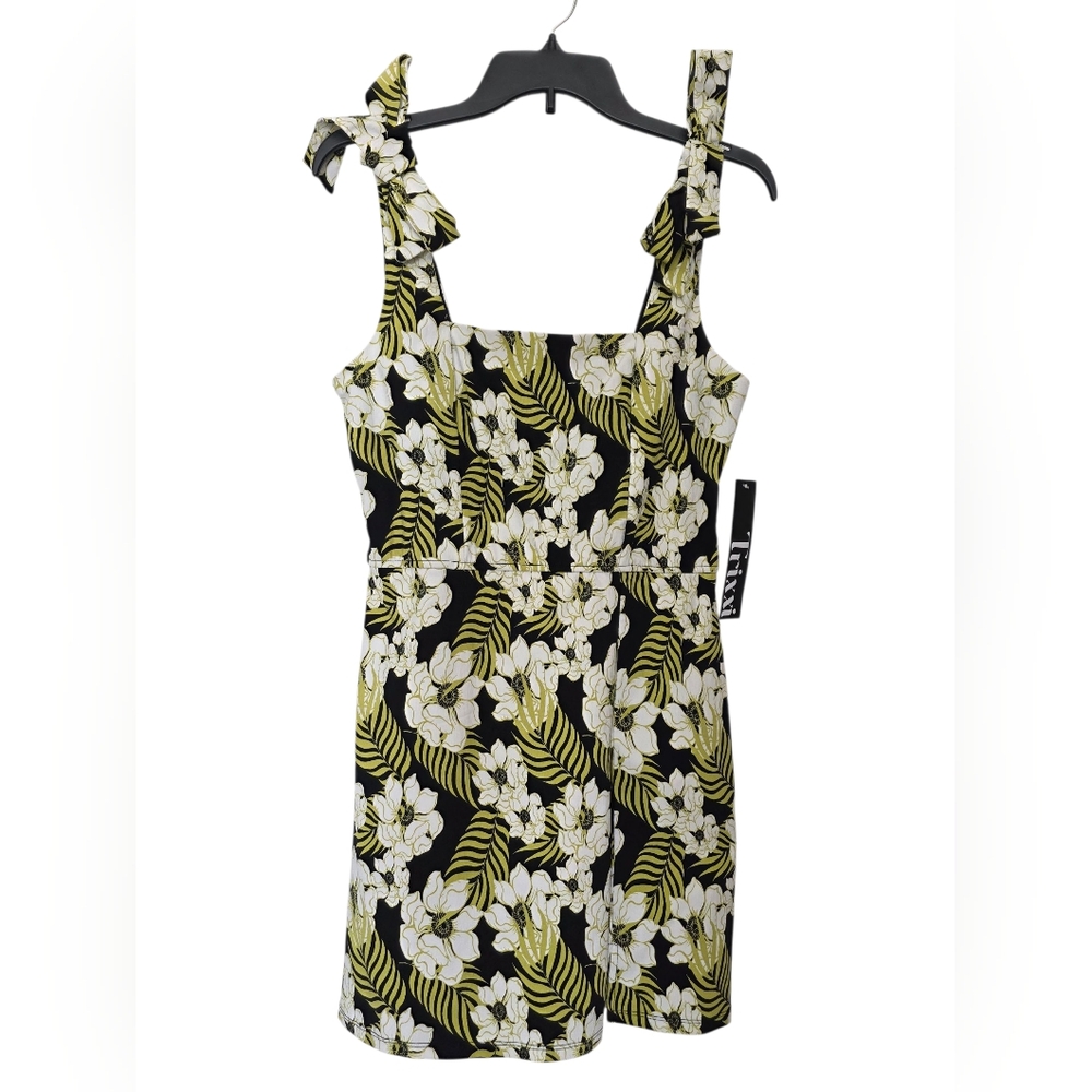 Trixxi Summer Dress Size Large